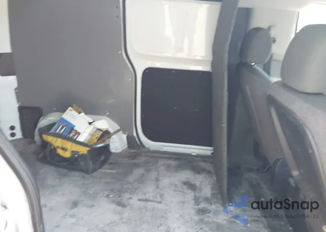 2016 Nissan Nv200 S/Sv z USA, uszkodzony, nr VIN 3N6CM0KN7GK695426